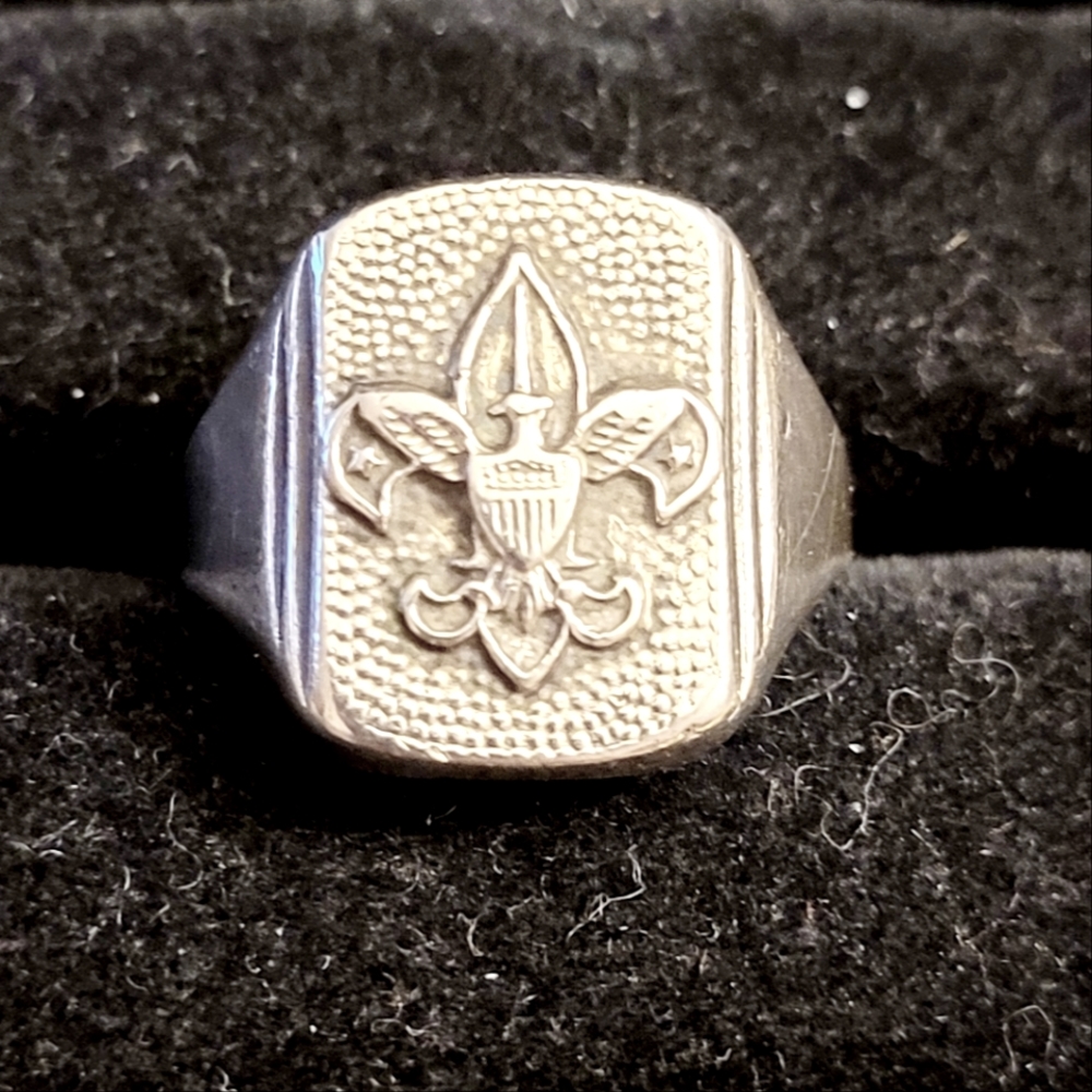 🌻SALE🌻Vintage Boy Scout Ring